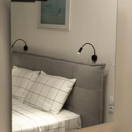 Solonos Flat فولوس