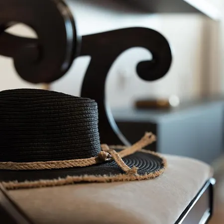 Solonos Flat شقة *