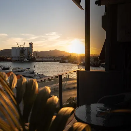 Solonos Flat アパート