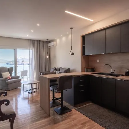 アパート Solonos Flat ヴォロス