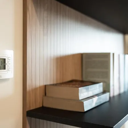 Solonos Flat Apartment